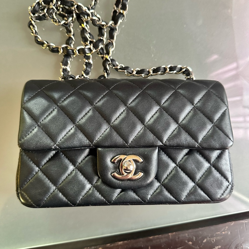 SOLD ❌❌ CHANEL Lambskin Quilted Mini Rectangular Flap Black